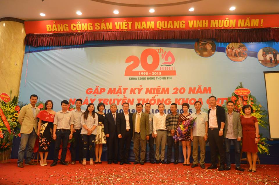 Lễ kỷ niệm 20 năm ngày truyền thống khoa Công nghệ thông tin 