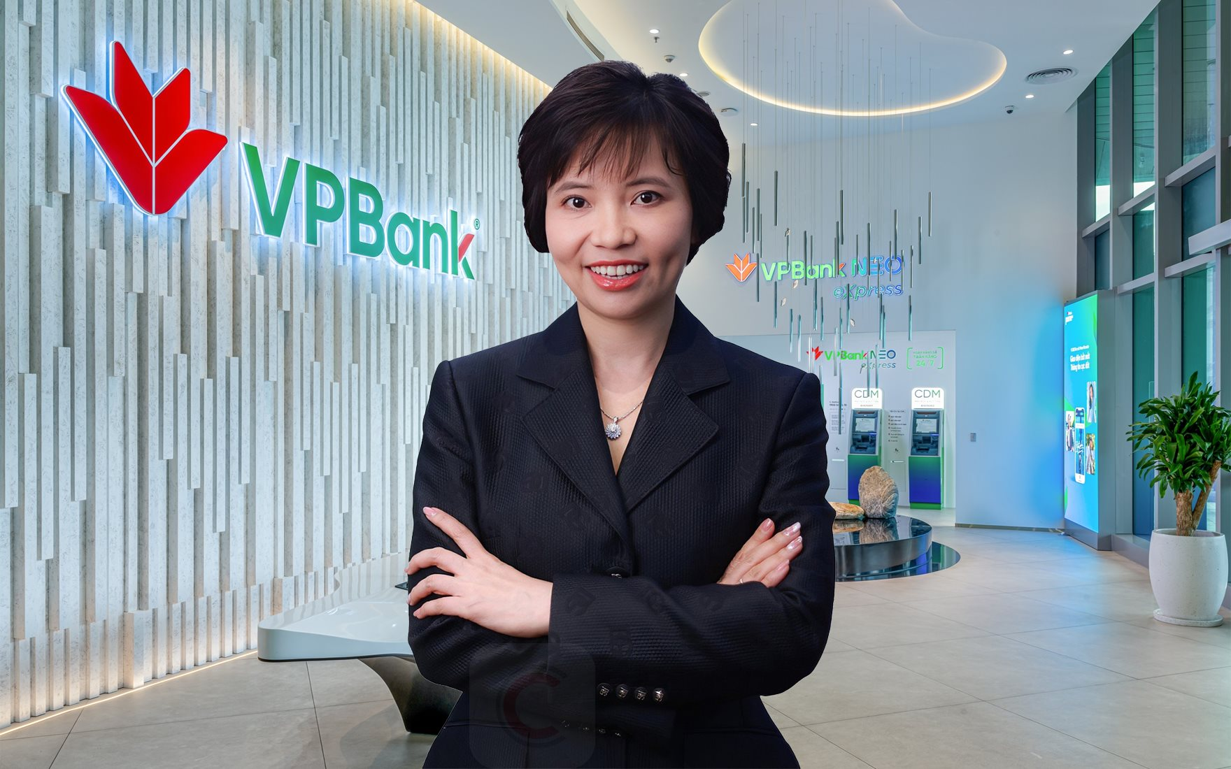 Bà Phạm Thị Nhung, cựu sinh viên Trường Đại học Đông Đô - Phó Tổng Giám đốc Ngân hàng VPBank