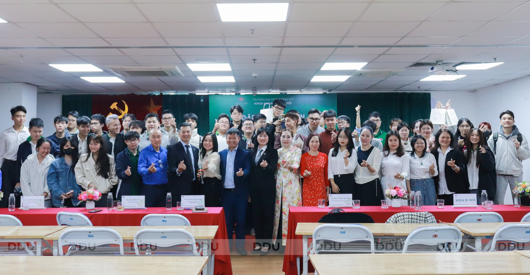 Khoa Khoa học Xã hội truyền cảm hứng cho sinh viên trong năm học mới 2025-2026