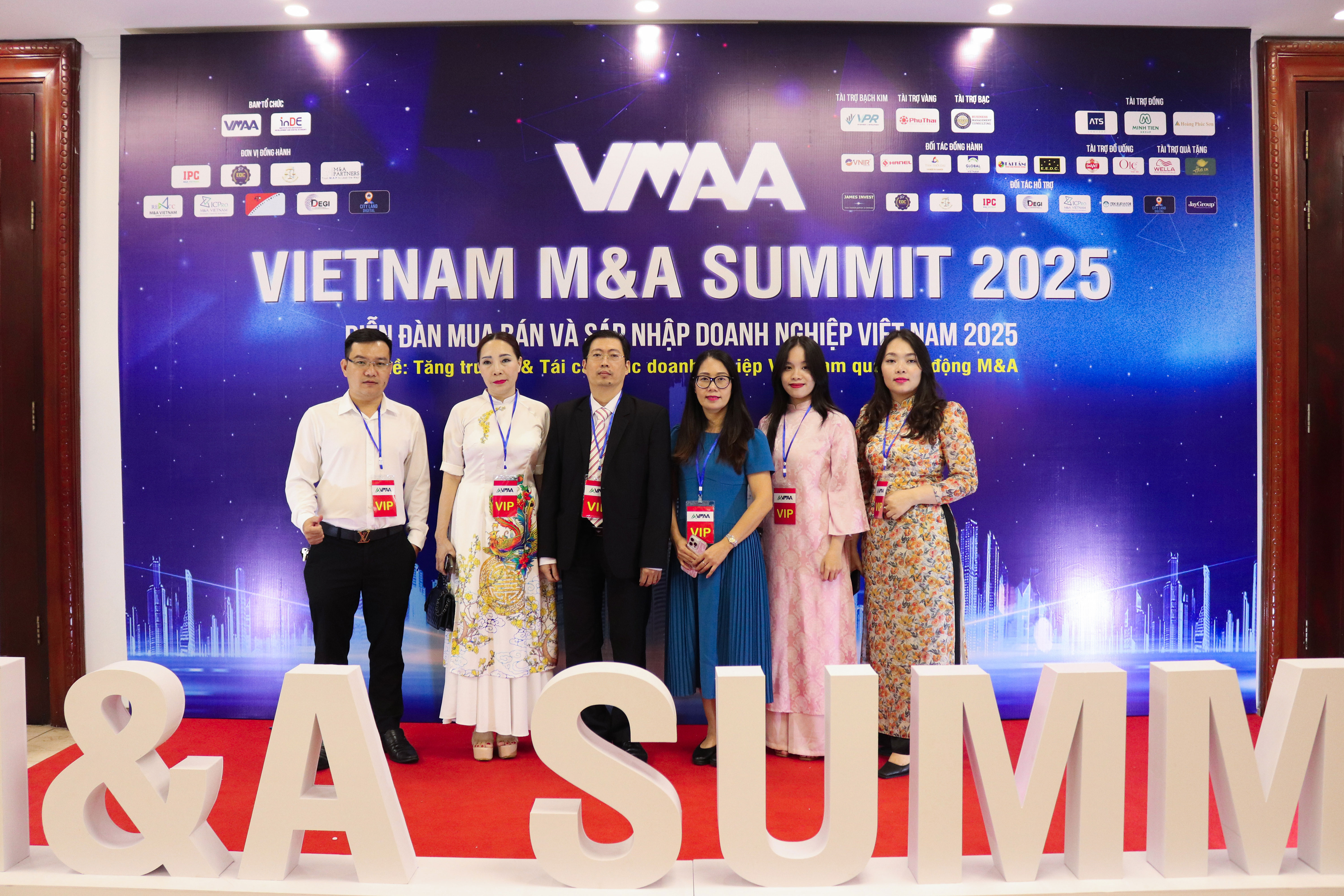 Trường Đại học Đông Đô thúc đẩy đột phá đào tạo gắn với thực tiễn thông qua hợp tác chiến lược tại Vietnam M&A Summit 2025