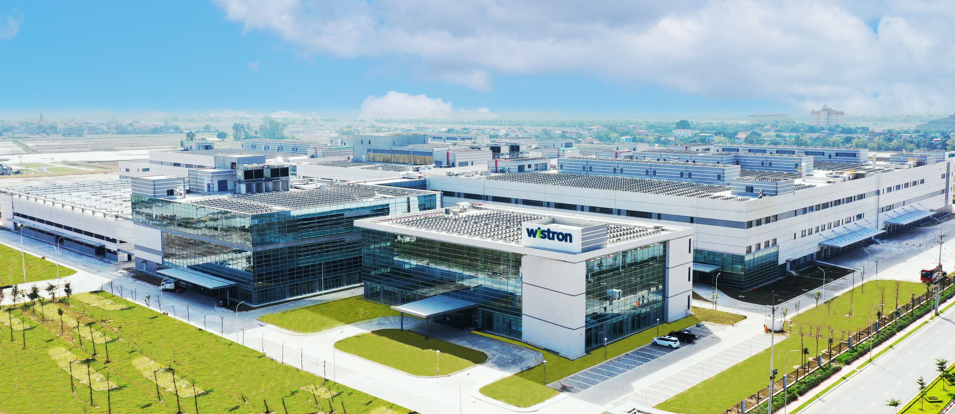 Nh&agrave; m&aacute;y điện tử WISTRON INFOCOMM (Việt Nam)