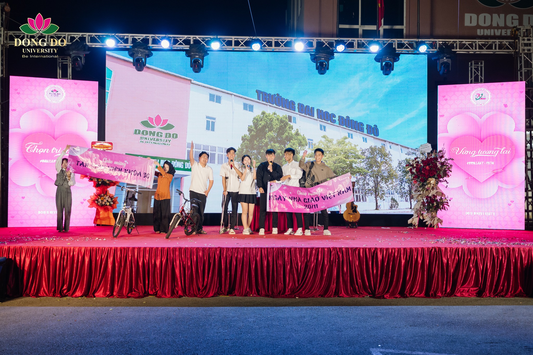 Sinh vi&ecirc;n ng&agrave;nh T&agrave;i ch&iacute;nh &ndash; Ng&acirc;n h&agrave;ng &ndash; Vở kịch &ldquo;Chọn trường &ndash; Chọn tương lai&rdquo;