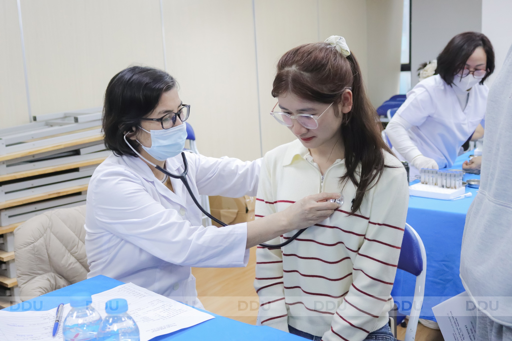 Trường Đại học Đ&ocirc;ng Đ&ocirc; tổ chức kh&aacute;m sức khỏe định kỳ cho c&aacute;n bộ, giảng vi&ecirc;n, người lao động v&agrave; sinh vi&ecirc;n K30