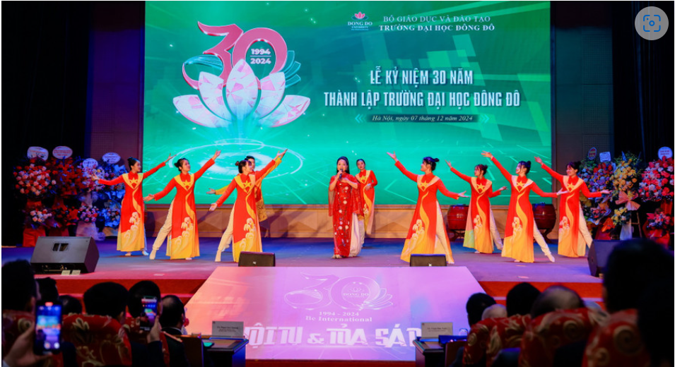 30-nam-phat-trien-ben-vung-cua-truong-dai-hoc-dong-do-giao-duc-va-thoi-dai-ghi-nhan