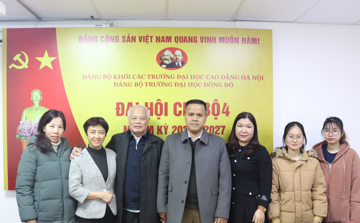 dai-hoi-chi-bo-4-truong-dai-hoc-dong-do-nhiem-ky-2025-2027-doi-moi-sang-tao-phat-trien-vung-manh