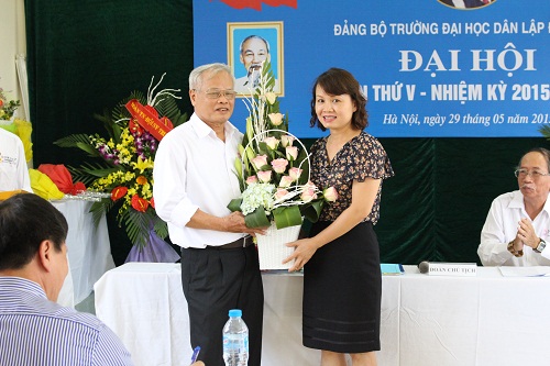 dai-hoi-dang-bo-truong-dai-hoc-dong-do-lan-thu-v-363