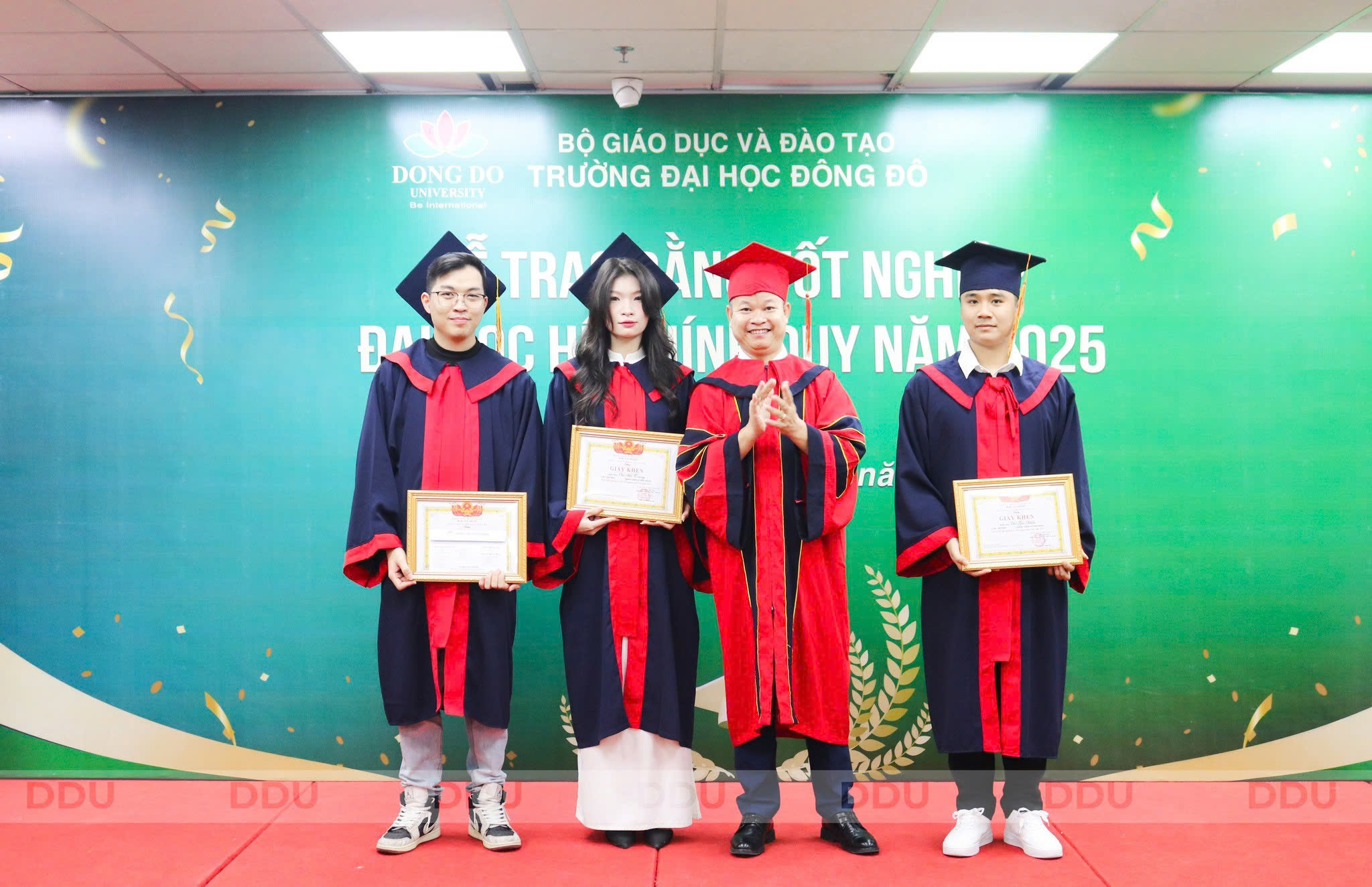 guong-mat-cu-nhan-tieu-bieu-dau-an-ban-linh-cua-sinh-vien-nganh-quan-tri-kinh-doanh