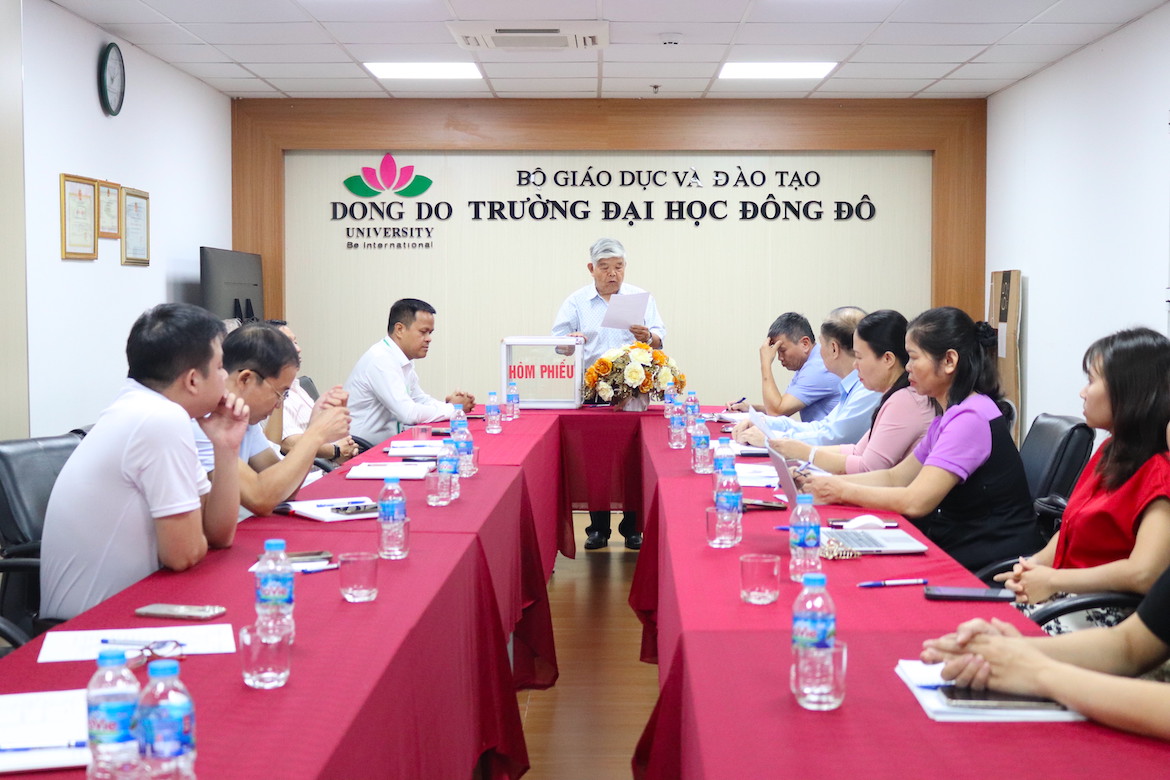 hoi-nghi-can-bo-chu-chot-de-lay-y-kien-ve-viec-gioi-thieu-nhan-su-kien-toan-cap-uy-va-chuc-danh-pho-bi-thu-dang-uy-nhiem-ky-2020