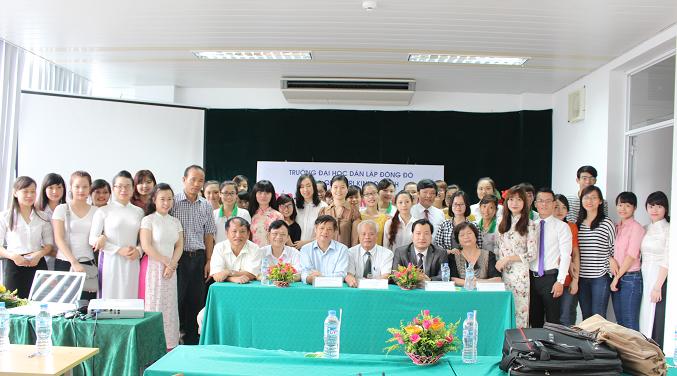 le-khai-mac-chuong-trinh-bao-ve-khoa-luan-tot-nghiep-sinh-vien-khoa-quan-tri-kinh-doanh