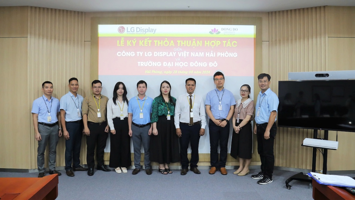 sinh-vien-dong-do-co-co-hoi-thuc-tap-sieu-khung-tai-lg-display