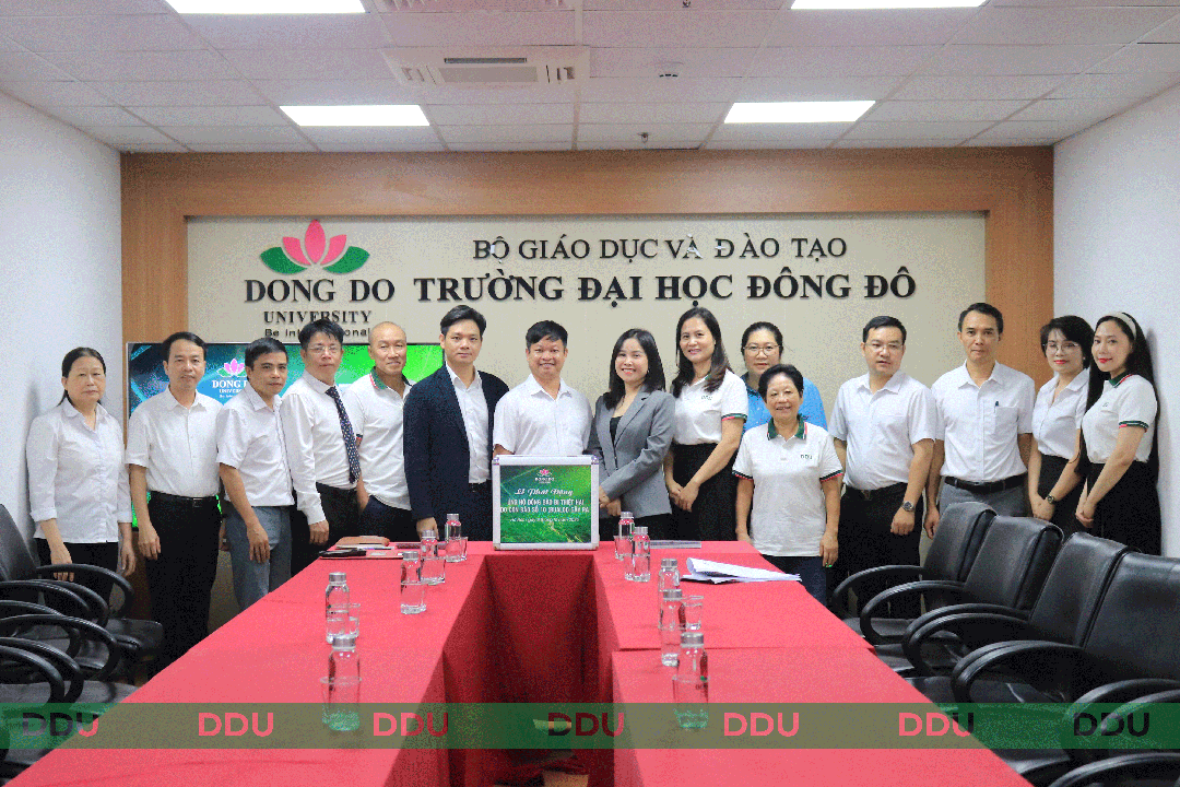 truong-dai-hoc-dong-do-chia-se-cung-dong-bao-nghe-an-bi-thiet-hai-do-bao-so-10-bualoi