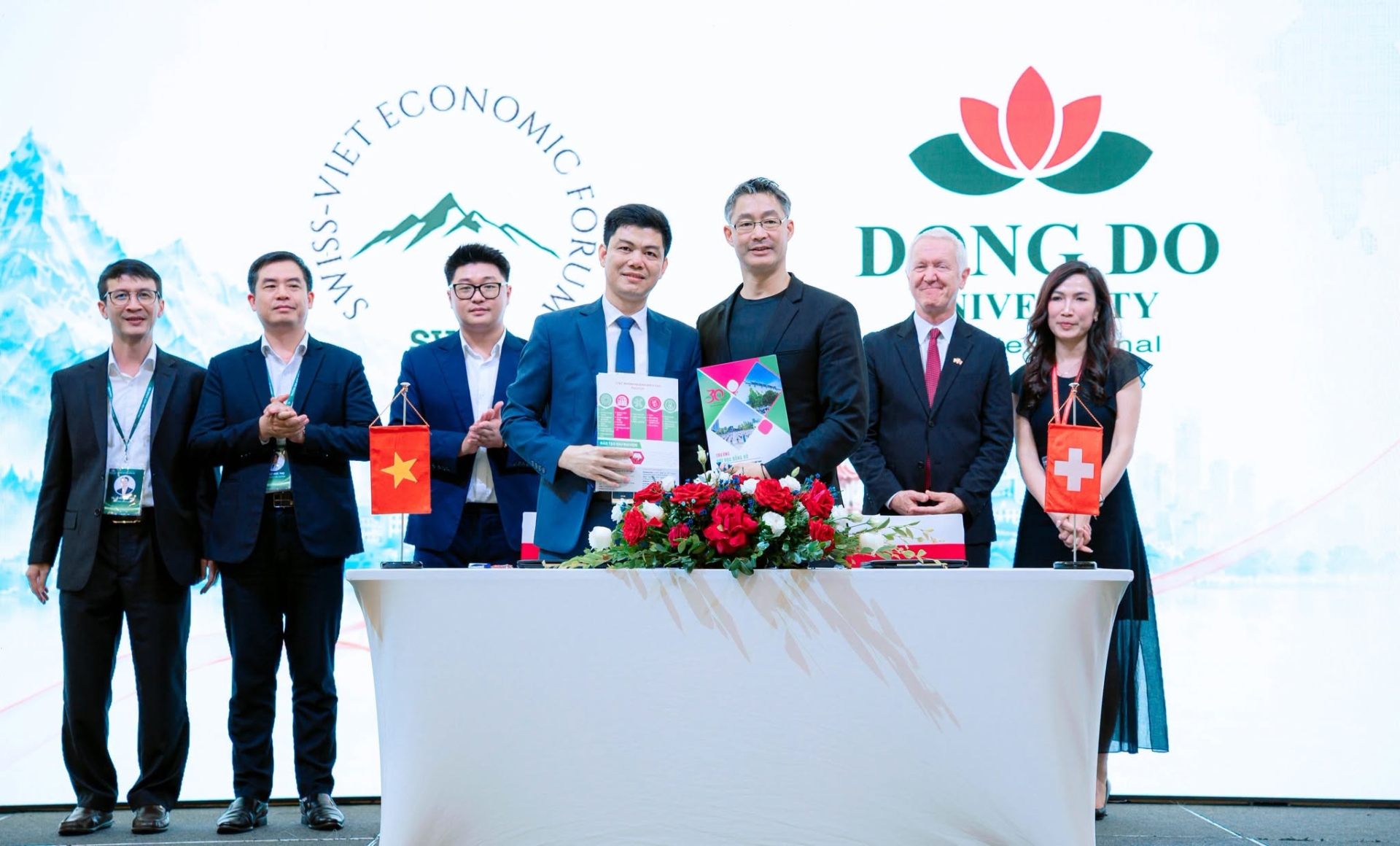 truong-dai-hoc-dong-do-ky-ket-hop-tac-chien-luoc-voi-dien-dan-kinh-te-thuy-si-viet-nam